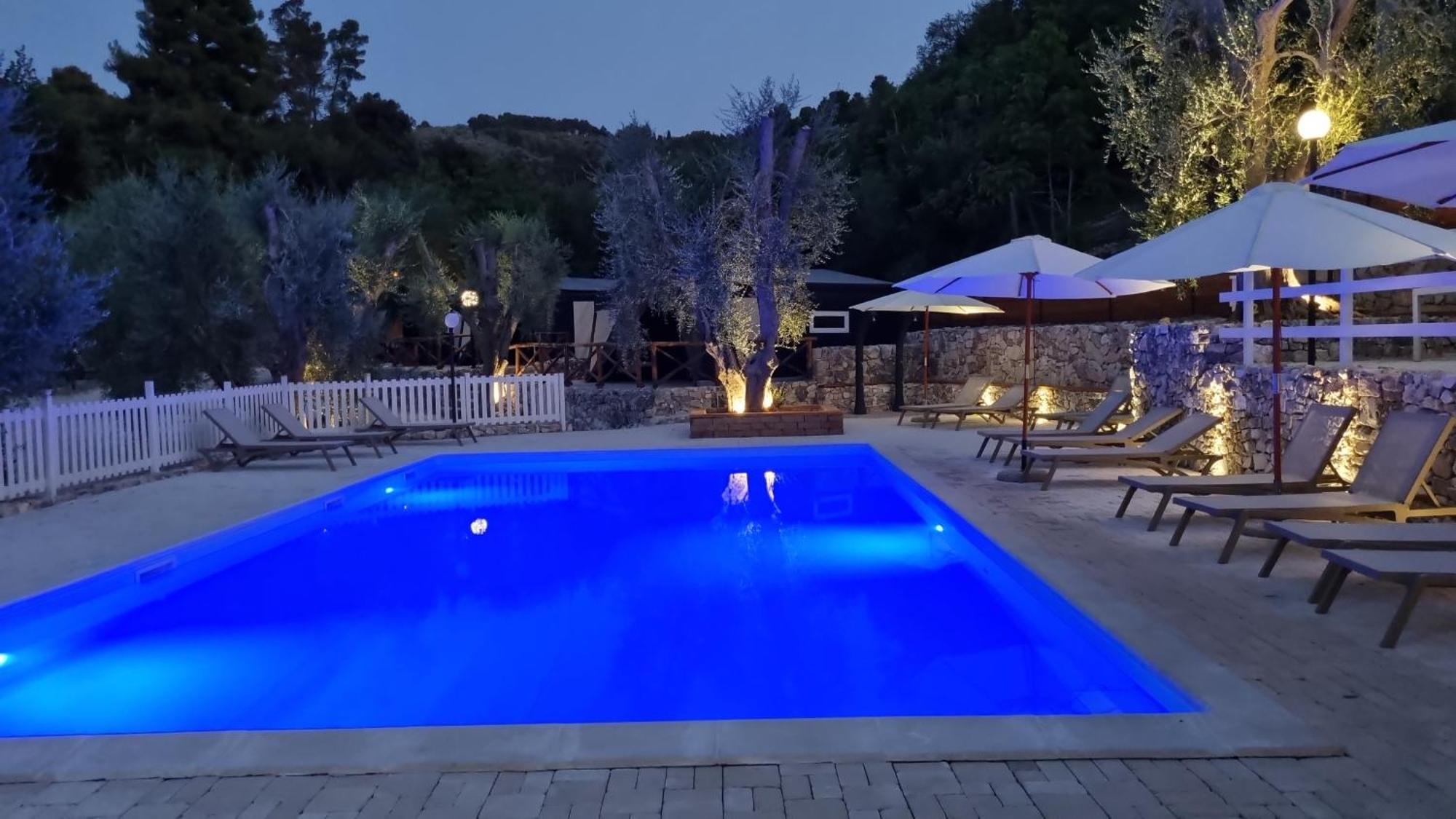 Village Valle D'Oro Aparthotel Сан-Менайо Экстерьер фото