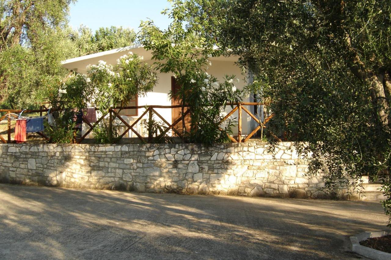 Village Valle D'Oro Aparthotel Сан-Менайо Экстерьер фото
